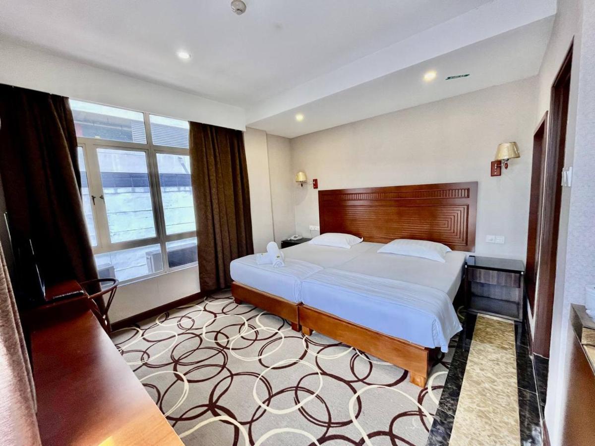 Fan Holiday Hotel Куала-Лумпур Экстерьер фото